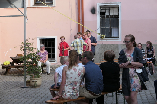 Hudební den na Dvorku - 16.6.2021