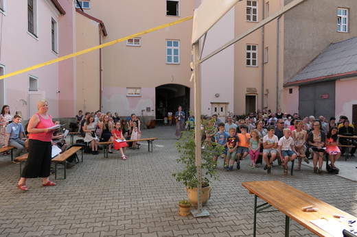 Hudební den na Dvorku - 16.6.2021
