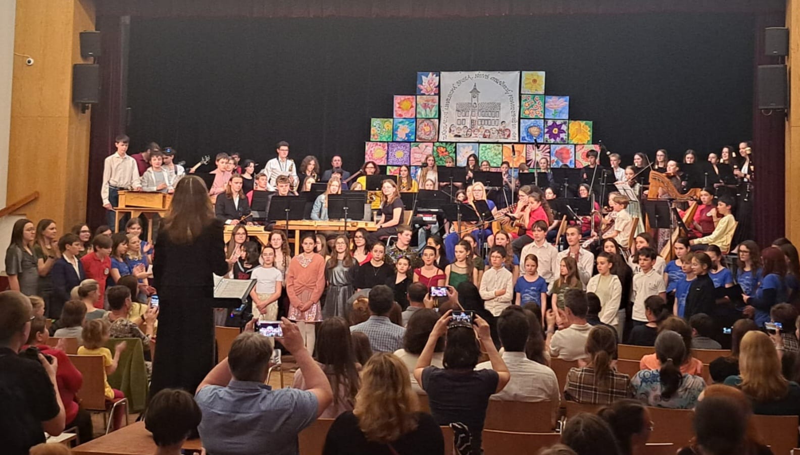 HO: Koncert s Francouzy